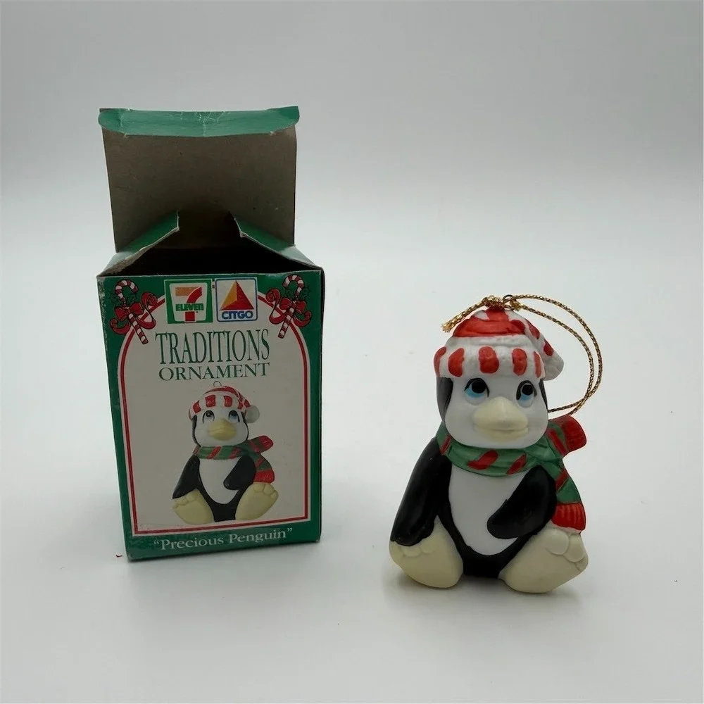 7-Eleven CITGO Precious‎ Penguin Christmas Ornament w/ Original Box Vintage